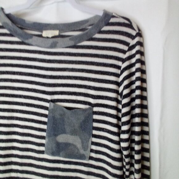 143 Story by Line Up Shirt women S Long Sleeve Soft Stretch Stripe Camo - Picture 4 of 15